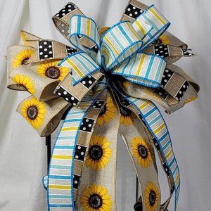 Sunflowers with Stripes and Dots Lantern Bow, Summer Fall Bow, Farmhouse Welcome